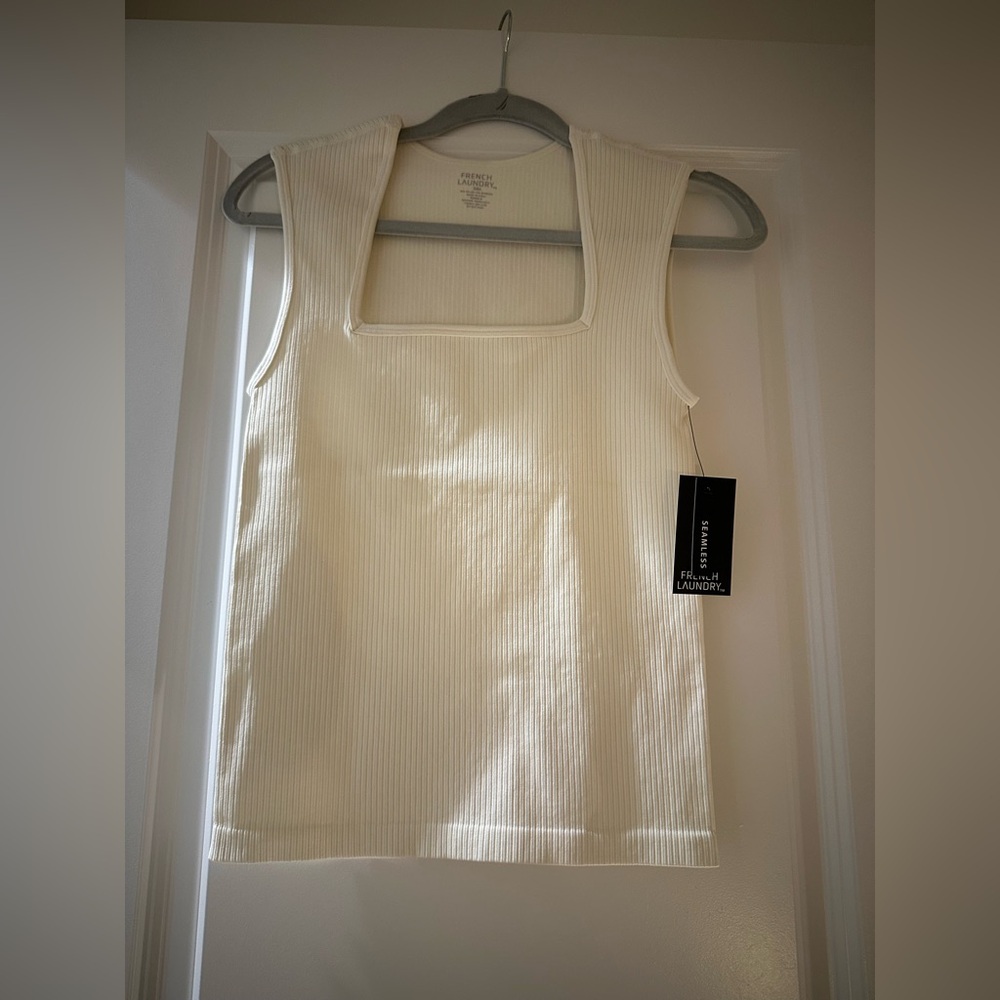 NWT Women’s Cream Ribbed Square Neck Top (SIZES: S/M & L/XL) - Picture 3 of 9